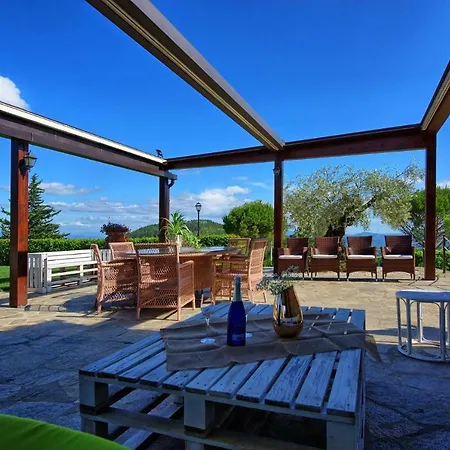 Borgo Monte Cedrone Vakantiehuis *